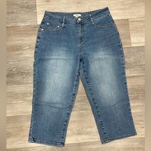 Cato Denim Blue Jean Capris Pants Size 10